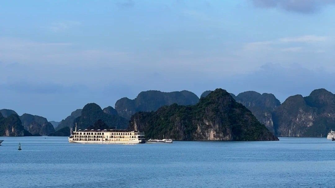 下龙湾游船
