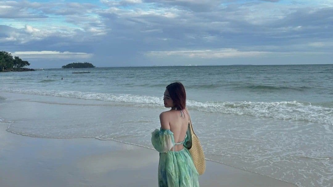 海边背影